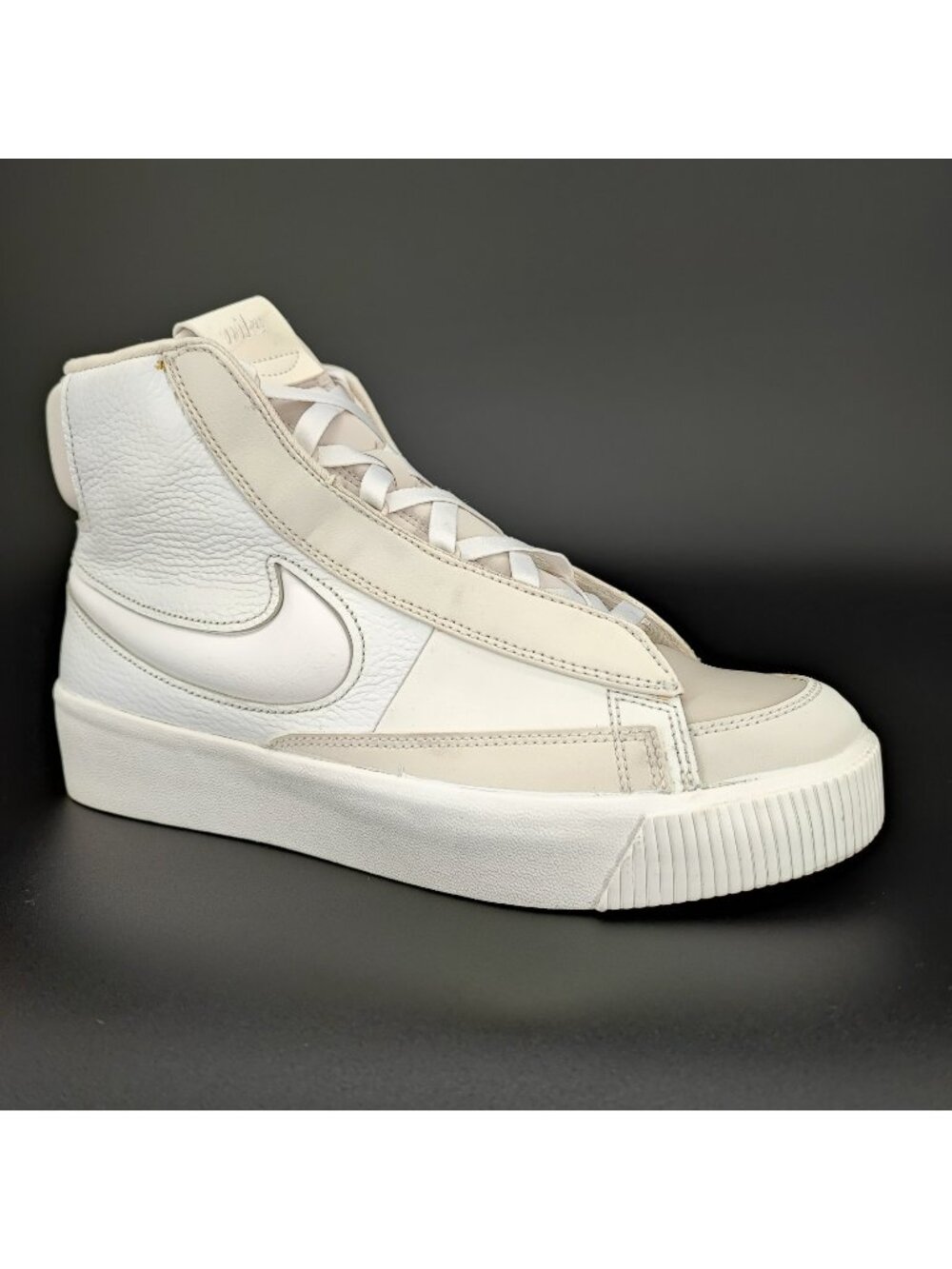 Nike Blazer Mid Victory Women's Size 11 US Sneakers Leather White DR2948-100